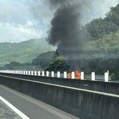 【火事】新東名高速 浜松いなさ北IC～浜松SA間で車両火災「車 .